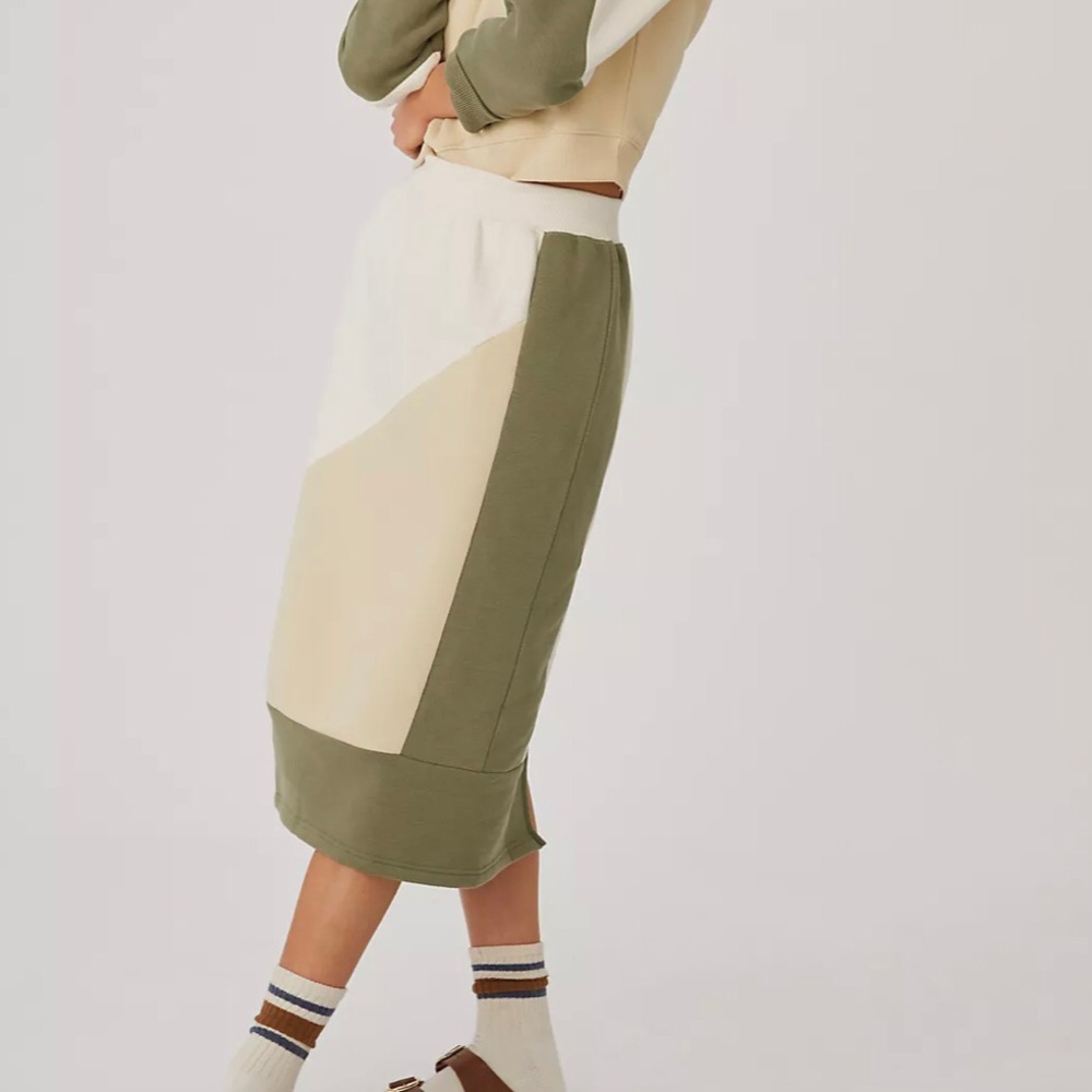 Anthropologie Daily Practice Green Cream Fleece Colorblocked Long Midi Skirt XXS